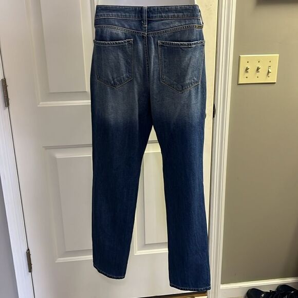 KanCan Medium Blue Very Distressed Faded Straight Leg 5-Pocket Jeans- Size 9/28 - Picture 8 of 12